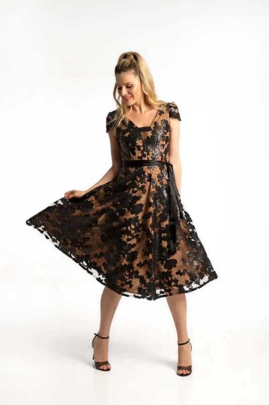 Βραδινα φορεματα DKfrangoulis