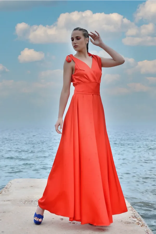 βραδυνό φόρεμα