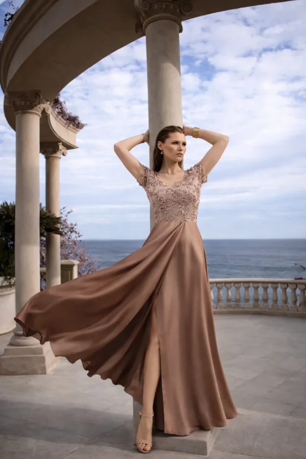 βραδινό φόρεμα